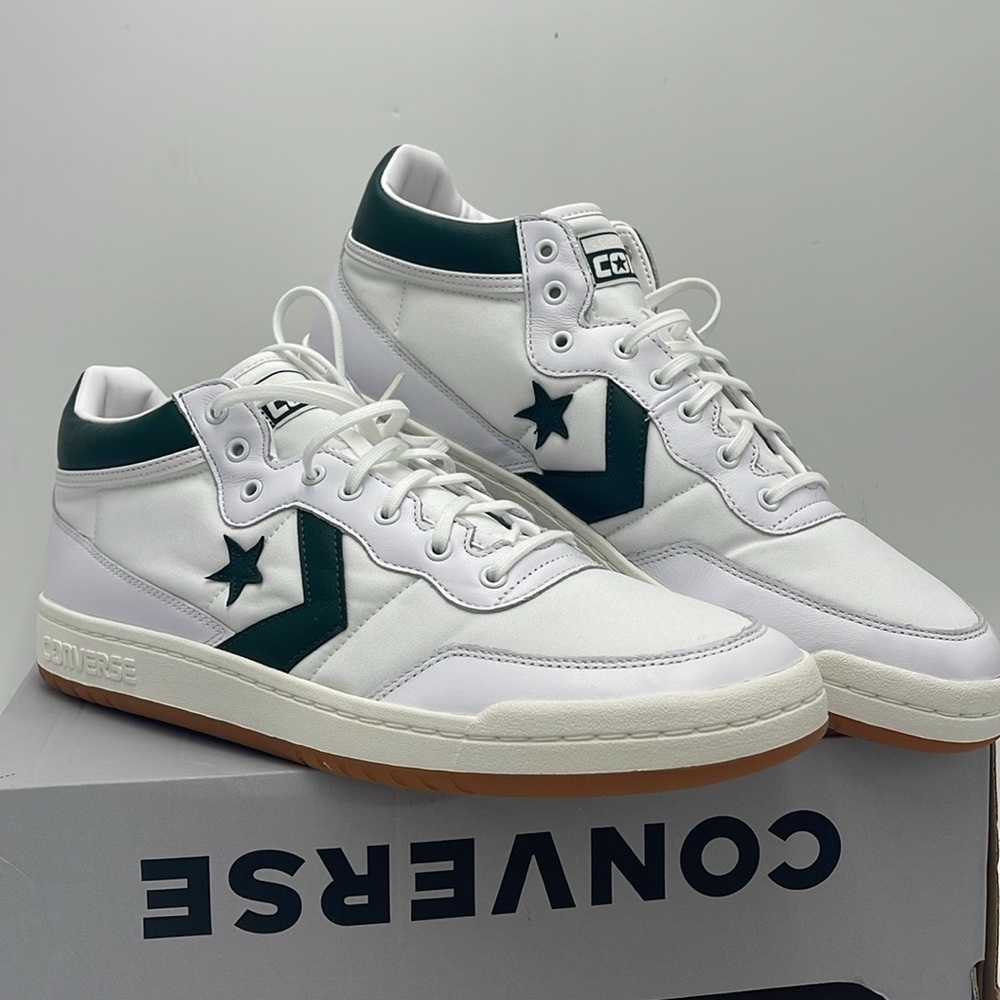 Converse Men’s Sneakers 166247C
FASTBREAK PRO MID WHITE/DEEP EMERALD/GUM - Picture 4 of 16